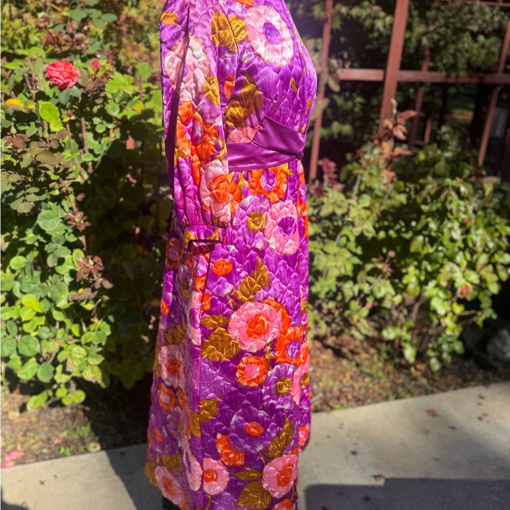 Vintage Floral Purple Quilted Housedress - image 2